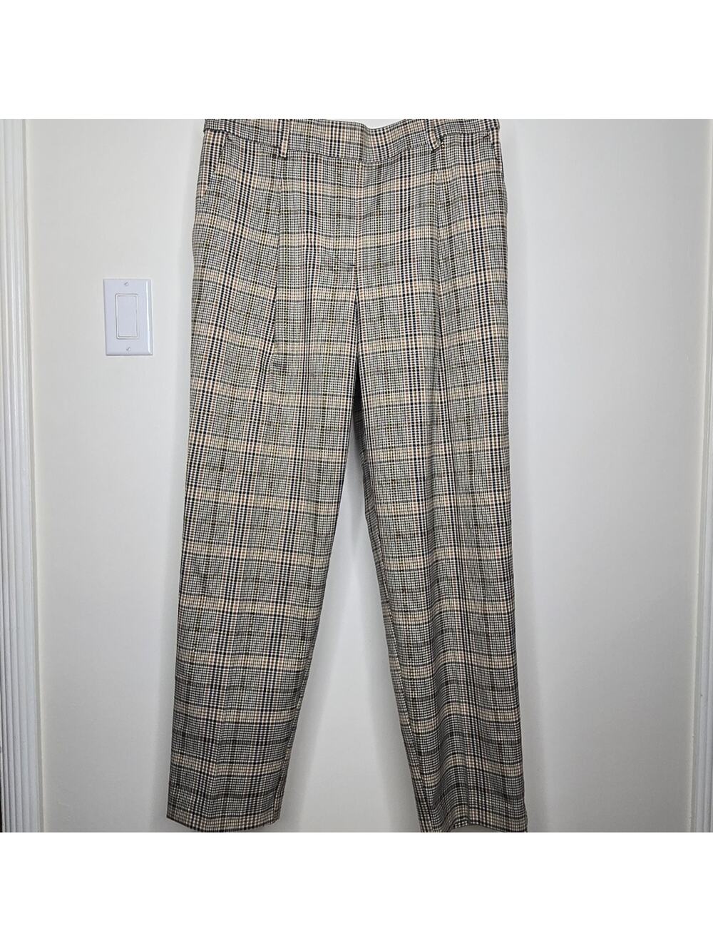 NWT LOFT Pleat Front Tapered Leg Plaid Dress Pants Size M